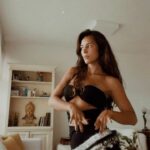 Yanna Lavigne Instagram - Sabadão no rio sozinha em casa, e a mama tá como? 😂🤍