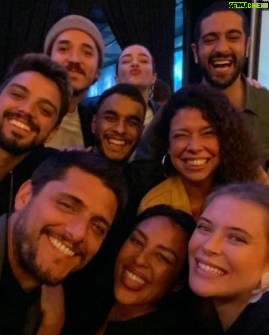 Yanna Lavigne Instagram - Ontem teve pré estreia que a estreia é hoje na @starplusbr Impuros vem com sua 4 temporada incrível e Bubuzin, te amo meu amor, tá muito foda ❤️