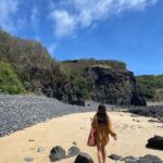 Yanna Lavigne Instagram - Cheguei, aterrei. Dia das cavernas. Me fez lembrar Platão e seu mito. Fernando de Noronha