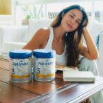 Yanna Lavigne Instagram - Você sabia que 70% dos marcos de desenvolvimento das crianças acontecem a partir de 1 ano? Por isso é tão importante que a gente continue nos preocupando com a nutrição dos nossos filhos mesmo após o primeiro ano! Aptanutri é uma fórmula infantil desenvolvida especialmente para crianças brasileiras a partir de 1 ano, que oferece os nutrientes necessários para o crescimento e desenvolvimento nesta fase tão importante. Use o cupom YANNAOFF20 no site do Mundo Danone e construa você também uma boa história com a nutrição da sua família! ❤️Aproveita que tá acabando! O cupom só vale até o dia 31 de Dezembro!! Então corre #embaixadora @aptanutribrasil O Ministério da Saúde informa: O aleitamento materno evita infecções e alergias e é recomendado até os 2 (dois anos) de idade ou mais. O produto mencionado não contém glúten. Consulte sempre seu médico e/ou nutricionista. #publicidade