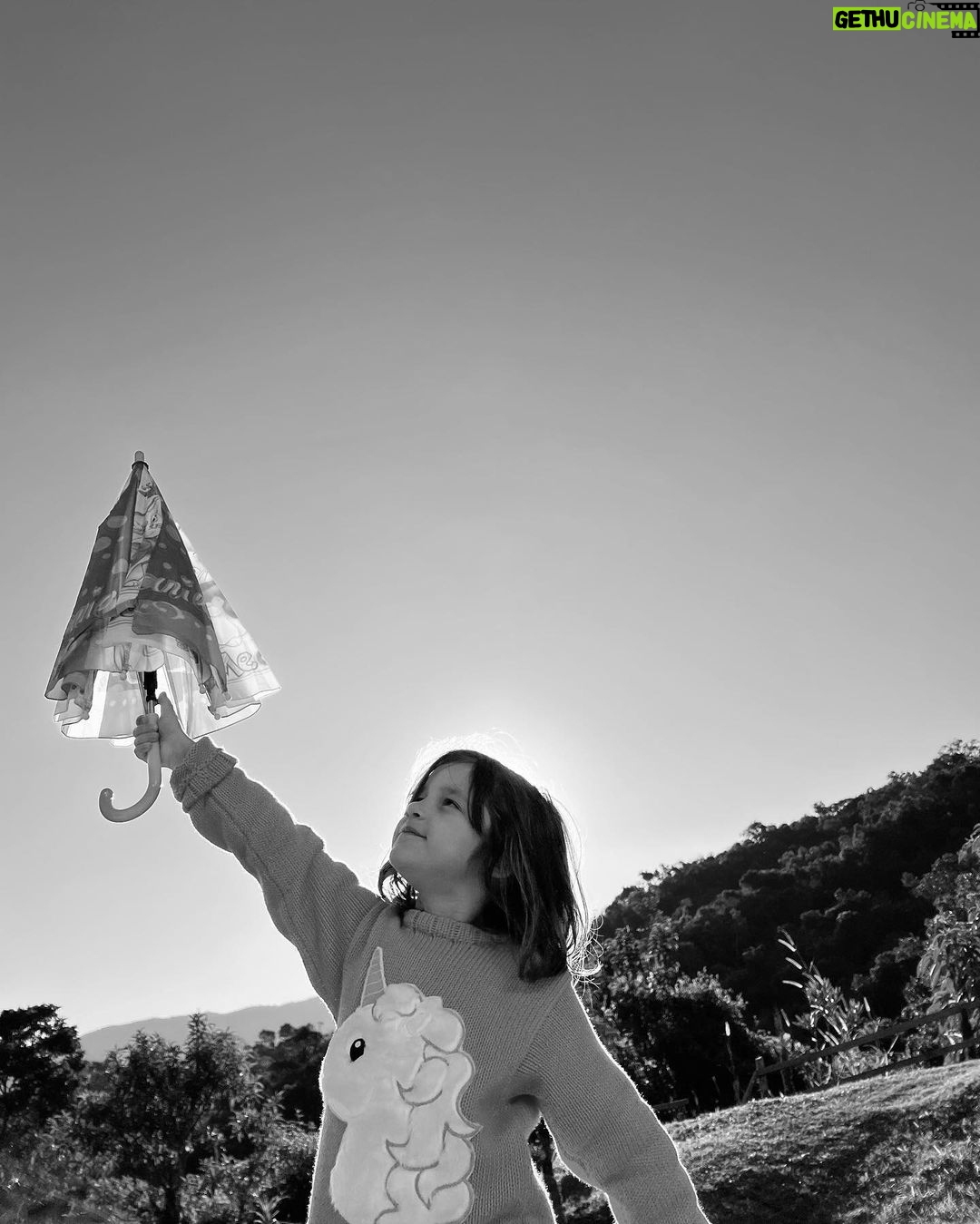 Yanna Lavigne Instagram - Agora eu era o herói