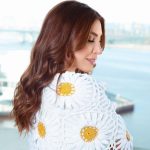 Yara Instagram - وأخيراً خلّصت الشال القمرررر شغل إيدييّ مستوحى من مجموعتي زهرة المارغريت 🌼 حبيتوا الفكرة؟ 😍 @samrajewellery #بتحب_ما_بتحب | #LoveMeLoveMeNot #Yara | #يارا United Arab Emirates
