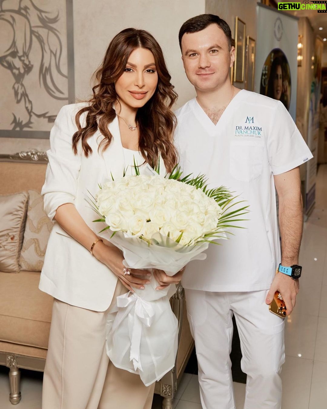 Yara Instagram - Thank you for inviting me Dr. #MaximIvanchuk , it was a pleasure visiting your clinic ๐ค ุดูุฑุงู ุนูู ุงูุฏุนูุฉ ุงููุทููุฉ ุฏูุชูุฑ @dr.ivanchuk ๐๐ป๐ค #Yara | #ูุงุฑุง United Arab Emirates