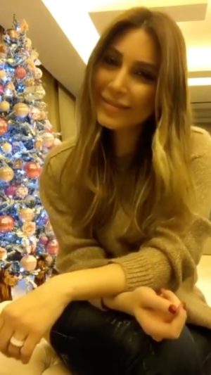 Yara Instagram - Happy #NewYear2024 🎉

بتمنالكم سنة مليئة بالأحلام المحققة والأمل المتجدّد 🤍🙏🏻

#Yara | #يارا