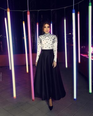 Yara Instagram - مساء الأناقة والجمال 🖤🤍

Dressed by @khalilzein.official @nourfathallah 😍
Makeup by @fadiaelmendelek_dubai
Hair by @wassimsteve
Jewelry @samrajewellery ✨
Contact lens my collection “Moor Gray“ @samacontactlens 👁️ 
Photos by @zobiansaadofficiall

#Yara | #يارا

. . .

#يارا_لوفرز #yaralb_lovers #yarafans #يارا_فانز