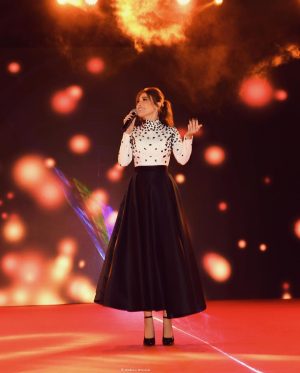 Yara Instagram - من أجواء الإحتفال ب #العيد_الوطني_الإماراتي ليلة أمس 🇦🇪

الله يديم الفرح على #الإمارات وشعبها الرائع ❤️

#Yara | #يارا

. . .

#يارا_لوفرز #yaralb_lovers #yarafans #يارا_فانز