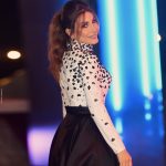 Yara Instagram - من أجواء الإحتفال ب #العيد_الوطني_الإماراتي ليلة أمس 🇦🇪 الله يديم الفرح على #الإمارات وشعبها الرائع ❤️ #Yara | #يارا . . . #يارا_لوفرز #yaralb_lovers #yarafans #يارا_فانز UAE