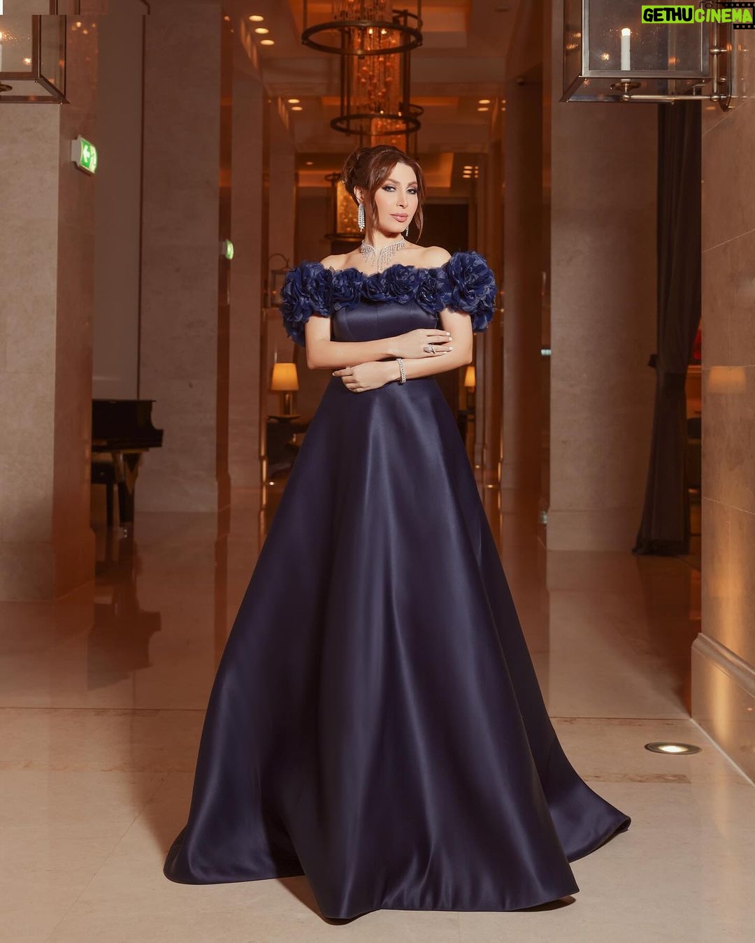 Yara Instagram - مساكم حب وجمال 💙✨ 📸 from the #Wedding Dressed by: @aavvafashion Jewelry: @samrajewellery Contact lens: My collection “Moor Gray” @samacontactlens 👁 Photographer: @georgeschamieh #Yara | #يارا United Arab Emirates