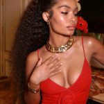 Yara Shahidi Instagram - Simple•Classic•Elegant #CartierTrinity @cartier 💫Skin: @nikki_makeup Curls: @jordanbrumanthair Style: @jasonbolden 💫