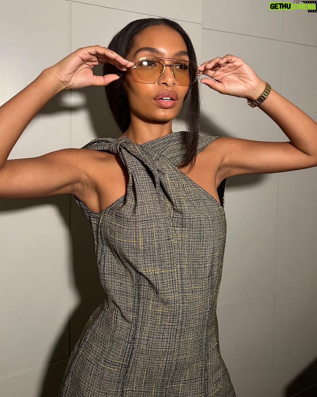 Yara Shahidi Instagram - @matthieu_blazy did it again πΊοΈπ #BottegaVeneta Milan, Italy