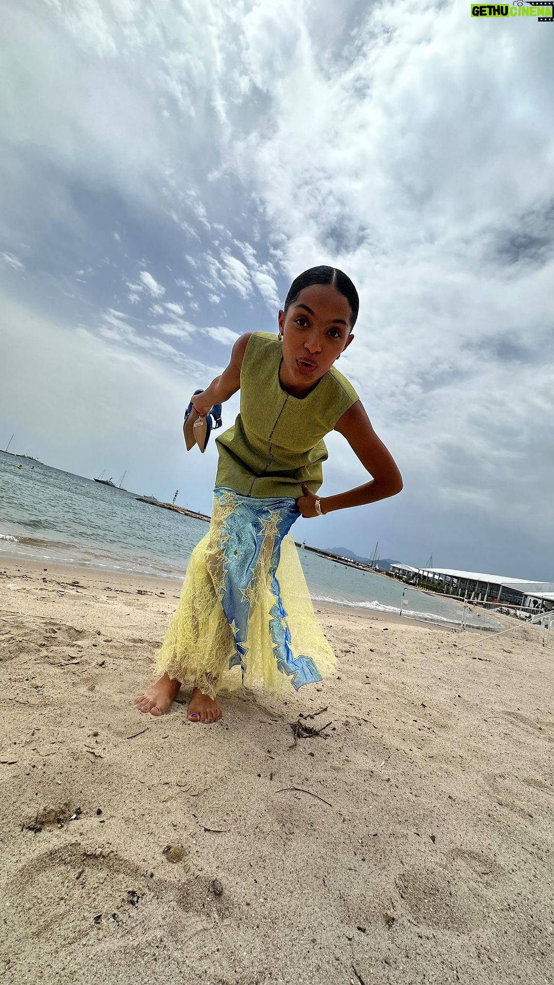 Yara Shahidi Instagram - π Itβs a beach day for me #canneslions π«π· Cannes, France