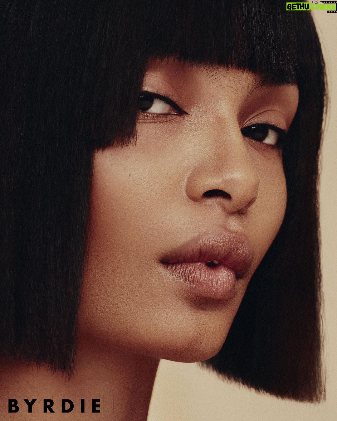 Yara Shahidi Instagram - H-eye ππ½ @byrdie π«Άπ½ Photographer: @abdmstudio Words by: @oliviahancock. Beauty Direction: @gouldhallie Creative Direction: @jennabrillhart Hairstylist: @therealritabee Makeup Artist: @emilychengmakeup Stylist: @jasonbolden Manicurist: @tracy_clemens Video: @wesfilms Producer: @hyperion.la Booking: @talentconnectgroup Social Direction: @yagirlstar Makeup: @diorbeauty Dress: @atelierbiser #TinkerBell