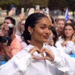 Yara Shahidi Instagram - Kind words during a hectic #pfw moment🌟#dior @diorbeauty Paris, France