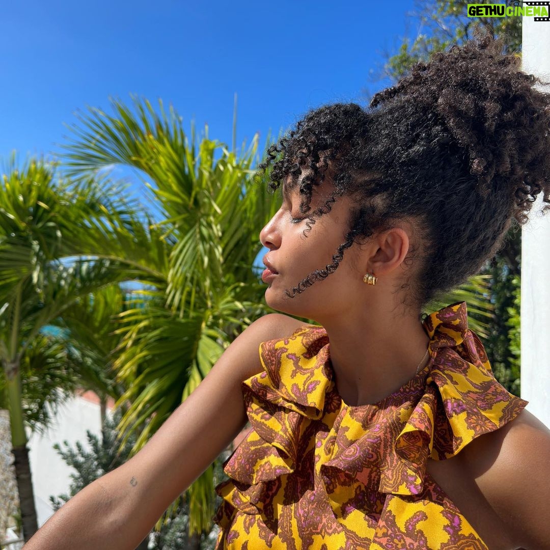 Yara Shahidi Instagram - 23, can you do something for me 🐚 Aquarius