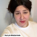 Yasemin Sakallıoğlu Instagram - Yeni yıl dileklerine gelen son güncelleme😂