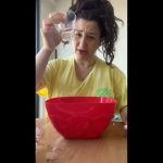 Yasemin Sakallıoğlu Instagram - Dişilik arttırıcı kür😂
