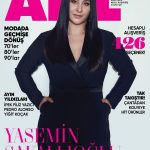 Yasemin Sakallıoğlu Instagram – ALL dergisinin en balık etli kapağı olmanın gururunu sizlerle paylaşıyorum bitanelik makamları❤️ Bakın nasıl dolu dolu bir kapak oldu😂 Kasım ayı bizimdir🌹
E tabi bazı teşekkürlerim de var. Sırasıyla yazalım❤️
@allmagazine 
Yayın Direktörü: @meltemaydin_ofc
Genel Yayın Yönetmeni/ Röportaj: @zeynepsia
Fotoğraf: @aytenalpun
Moda Editörü: @zekiyekaradag_
Saç: @mutluahmet.sinan
Makyaj: @gamzeteq
Moda Editörü Asistanları: edacicek @ireemkaplan
Fotoğraf Asistanı: @ozmosanli