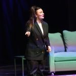 Yasemin Sakallıoğlu Instagram – Dün gece çok özel bir geceydi benim için. Bu senenin ilk gösterisiydi ve geliri köy okullarındaki çocuklara gidecekti. Beni dün gece yalnız bırakmayan bazı güzel insanlar var. En başta beni izlemekle kalmayıp, bana bu güzel anları hediye eden ve başından beri benden desteğini esirgemeyen güzel @hadise seni çok seviyorum. Ve onca yoğunluğun içinde gelenler @burcubiricik @ibrahimbuyukak @nurdan_buyukak  @esraerol @edaerol3 @merveozbeyofficial @selincigerci @berkaysahinn @ozlemadasahin @deryaacikgoz @1mustafavuran  Şu bir gerçek ki güzel şeyler güzel insanlarla yapılıyor. Hem bu şahane insanlara hem de dünyanın en samimi en içten seyircisine hayatım boyunca teşekkür edeceğim. İşime aşığım ve bu işi sizin gibi insanlarla yapmaya ba yı lı yo rum❤️🧿 eşime de aşığım @burakyirtar iyi ki varsın be karadut🌹 Bu sene daha çok gülecek, daha çok şehir , ülke gezecek daha çok sarılacak, daha çok seveceğiz❤️🧿