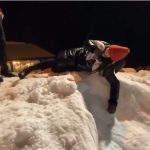 Yasemin Sakallıoğlu Instagram - 2020’den çıkmaya hazırlanıyorum😂