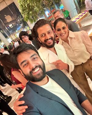 Yashraj Mukhate Instagram - Last night at the @apple store!