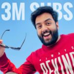 Yashraj Mukhate Instagram - CROSSED 3M SUBS ON YOUTUBE!!!🥺🎉🎉🎄🎄 The family keeps getting bigger and bigger. Thank you so so so so so much yashrajians.. yashians.. lol. Do we have a name for us? Jaise wo baaki influencers rakhte hai na.. Koi badhiya sa naam batao comments me♥️