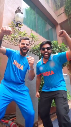 Yashraj Mukhate Instagram - Cup Laayega India!!!🏆🎶🏏

Comments me India India chillao awaaz aani chahie!!🕺🏻

Jingle by @yashrajmukhate

#CheersToIndia #TooYumm @tooyumm 
#Cricket #WorldCup #ViratKohli #YashrajMukhate