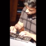Yashraj Mukhate Instagram - Tu Muskura!♥️ These chords are insane and this song instantly takes me to some different universe. I meditate to this tune. @we.are.roli @arrahman #roli #arrahman #noiseapp #valentinesday #yashrajmukhate