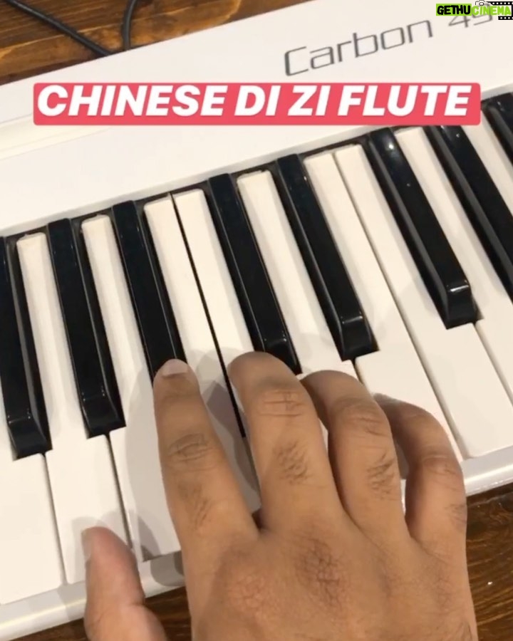 Yashraj Mukhate Instagram - I went to sing Filhaal in my recording booth and suddenly this song came to my head and I just sang it in one take..it wasn't pitch perfect so I took another take but that other take didn't have the emotion. So this take which is in the video is the first take and I kept it as it is because it was right from the heart!♥️ Also, this is a damn easy song to breakdown, you guys must try this out. DM me if you need any help. #filhaal #tiktok #musicbreakdown #yashrajmukhate #judaai @bpraak @akshaykumar @nupursanon #bpraak #musicproduction #logicprox @we.are.roli #filhaalcover #tiktokers #musicbreakdowns #indiansingers #desisingers #malesinger #musicproducer #musicprogramming #808beats #dholakloop @jaani777 @arvindrkhaira @azeemdayani #100million #capeofgoodfilms #filhal #filhalsong #filhall #talentswag