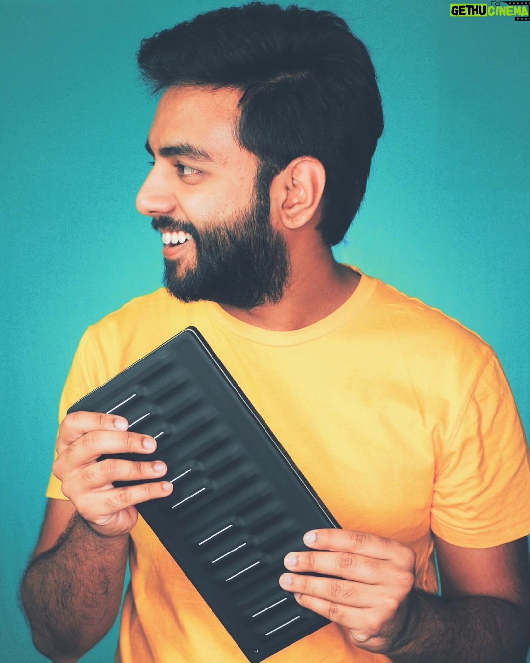 Yashraj Mukhate Instagram - Showing off my amazing @we.are.roli seaboard! #ymstudios #roli #seaboard