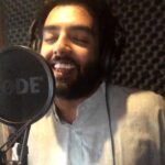 Yashraj Mukhate Instagram - Masakali breakdown🕊 Would love to put out these loops for you all to download. So DM me if you can help me with that. Baaki sab badhiya hai, comments me aag lagado bass!🔥 . . #masakali #musicbreakdown #yashrajmukhate #arrahman #musicproduction #homestudio #logicprox #beats #bongo #shaker #delhi6 Delhi 6