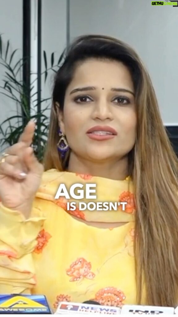 Yashraj Mukhate Instagram - AGE IS DOESN'T THE MATTER guyyyss. The featuring is @archanagautamm 👑 and the footage is the @bollywoodhelpline is the🎉 #yashrajmukhate #archanagautam #dialoguewithbeats #dialoguemashup #agedoesnotmatter #ageisdoesn'tthematter