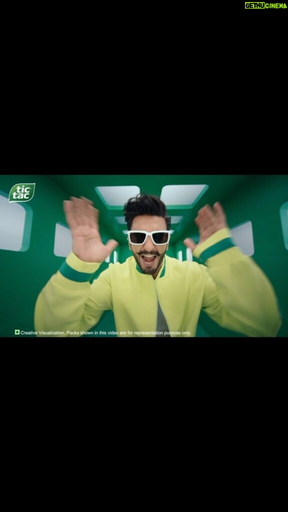 Yashraj Mukhate Instagram - Vibe Hai!😎 My new, fresh, Taazi Taazi, jingle with @tictacindia !! With my favourite @ranveersingh in the frame!!🕺🏻 And this is also the first time my jingle is going to be translated in 4 regional languages!🕺🏻 Kaisa laga batao!! Music & Vocals : @yashrajmukhate Lyrics : @hashtag.jazbaat #VibeHai #TicTacLife #RanveerSingh #YashrajMukhate