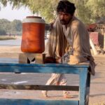 Yasir Hussain Instagram - The best Dhaba in sindh . Fresh daal roti pyaz and fried Mirchen 🌶️ . Loved the food 🍲 #sindh #pakistan #roadsidefood #travel #lifestyle