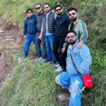 Yasir Hussain Instagram - What a trip boys 👌 Special thanks to me for this reel and @sardar sahab for @hotel.elites #nathiagali loved your hospitality bro .