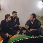 Yasir Hussain Instagram – Beautiful night with beautiful people. 
Swipe left for @tehzeebhaafi ‘s poetry and @aashirwajahat and @samarjafri_ ‘s soulful music
Thanks guys ❤️