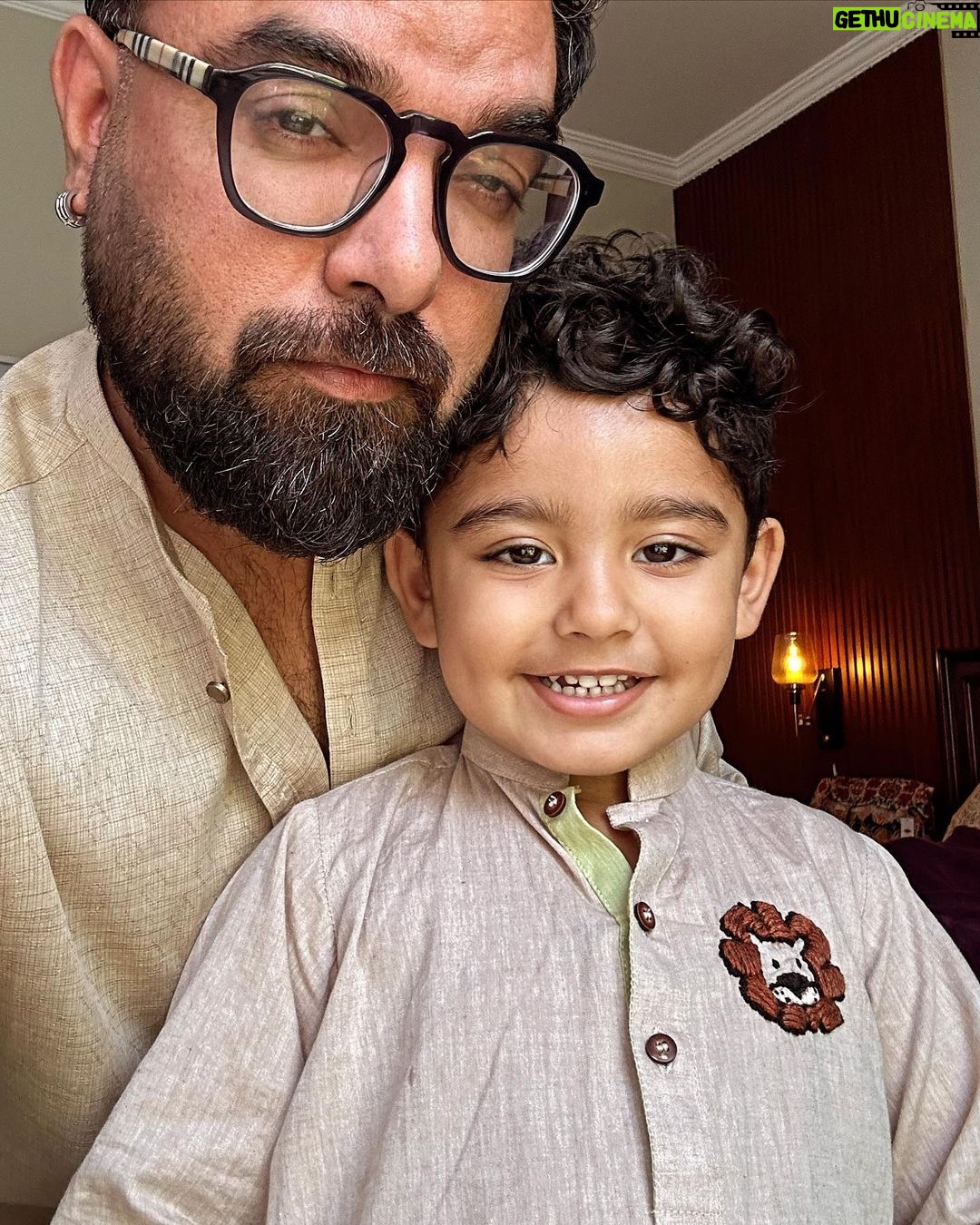 Yasir Hussain - 58.3K Likes - Jumma Mubarak 🤲🫶🏼
⌚️ @techunk_247
@desidoodlekids