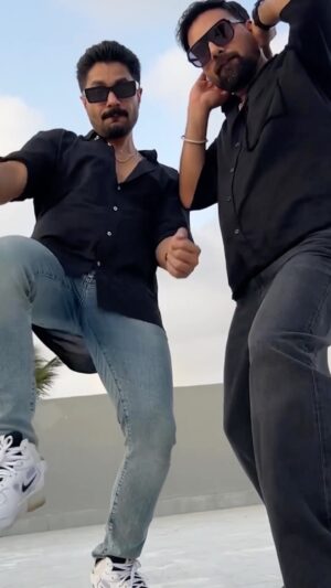 Yasir Hussain Instagram - Happy Friday Folks 🖤 
.
.
.
Inspo: @terencelewisdance @thedinomorea 
#sanak #friday #boys #yasirhussain #hasanrizvi #dance #choreography #routine #karachi #lahore #desi #vibes #explorepage #explore #foryou