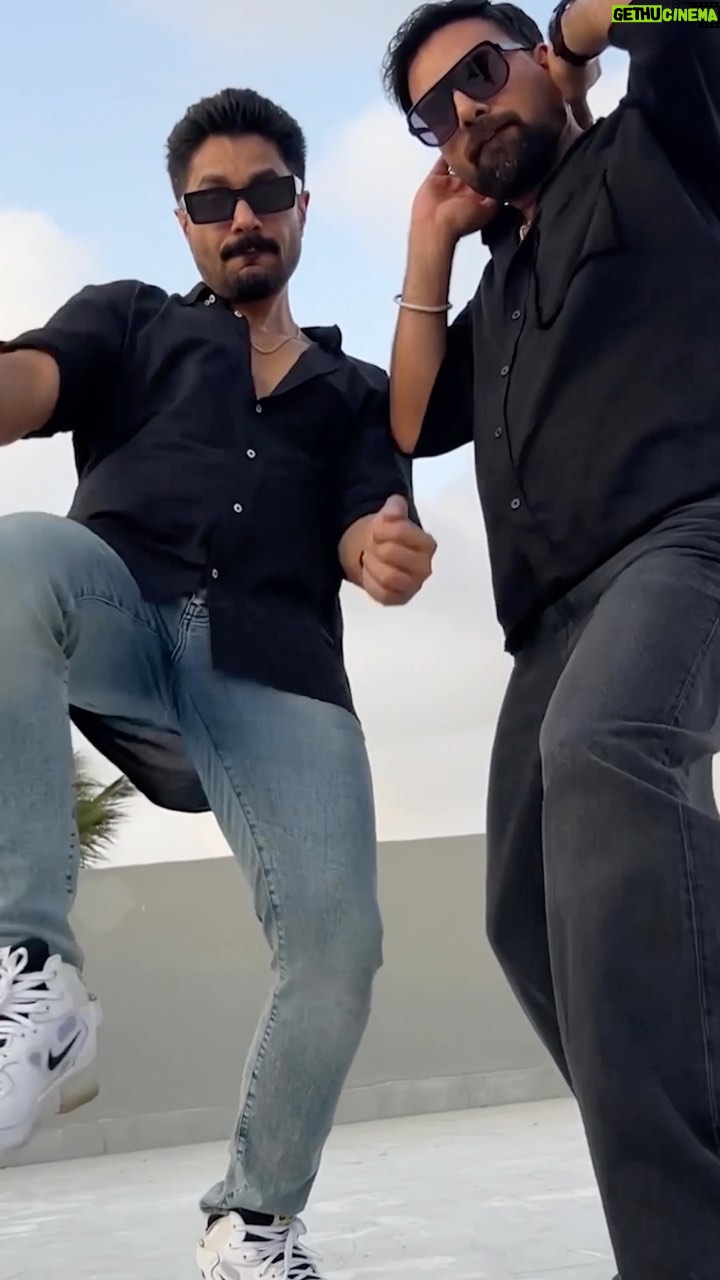 Yasir Hussain - 31.8K Likes - Happy Friday Folks 🖤
.
.
.
Inspo: @terencelewisdance @thedinomorea
#sanak #friday #boys #yasirhussain #hasanrizvi #dance #choreography #routine #karachi #lahore #desi #vibes #explorepage #explore #foryou