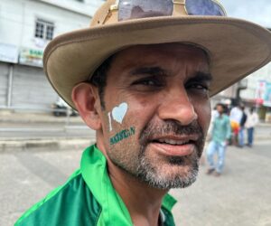 Yasir Hussain Instagram - Kon jeety ga ??!?!? 
#pakistan #india #asiacup2023 
#peace #iflysrilankan #srilankanairlines