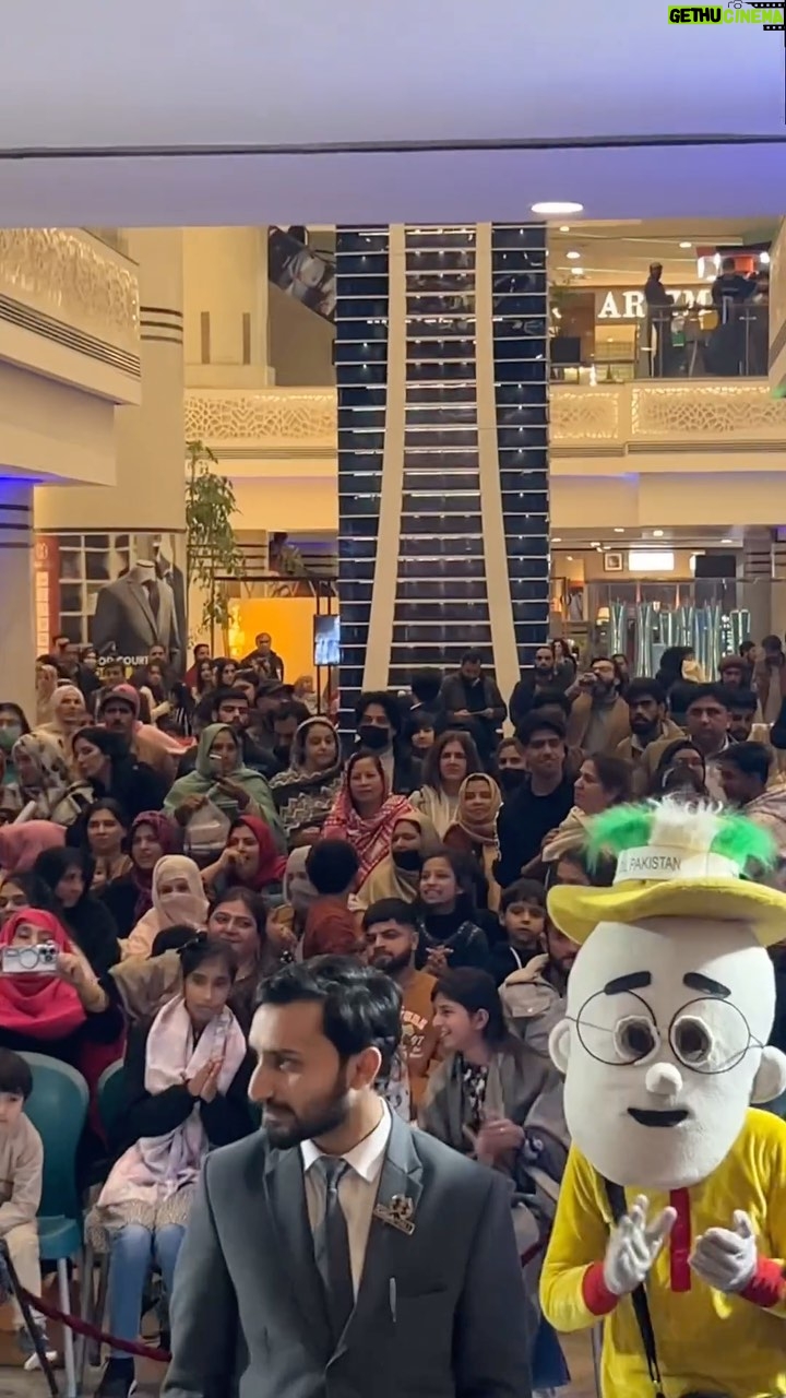 Yasir Hussain Instagram - Promotions of @taxaligate Just begun.. Thank you Islamabad You’ve been Amazing.. Next Destination : Lahore. 16 February 2024 in your nearest Cinema.. #umeraalam #yasirhussain #meharbano #taxaligate #haqkidherhai