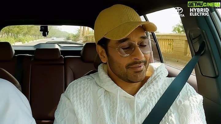 Yasir Hussain Instagram - Are you ready for some insane laughing fits? Join the dynamic duo, Faisal Qureshi with Yasir Hussain in the very first episode of “The Pick & Drop Show”! Brace yourself for a dose of bellyaching laughter, surprising revelations and fun banter in the Toyota Corolla! Do not miss out on this comical ride of the season. @yasir.hussain131 @faysalquraishi @toyotapakistan @inkorporatedigital @saqib_ansari11 #YasirHussain #FaisalQureshi #GoharRasheed #IqraAziz #KubraKhan #UmerAalam #ZaraNoorAbbas #ThePickAndDropShow #LOIQFilms #inkorporatedigital #CorollaCrossHybridElectric #DrivenForMore #ToyotaPakistan #MakeInPakistan #MoveYourWorld