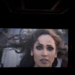 Yasir Hussain Instagram – Kal mai ne aik movie dekhi Chikkar . Beautifully written and directed by @zaheeruddin7 . Mai bohot arsy baad koi movie dekh k roya. Mai yeh soch kar roya k hum as a nation kya ban chukay hain . Hum ne hujoom ban k kitny masoom log maar diye??? Aur mai is liye roya k hum unhain maarny k baad bhool bhi gaye . 
Chikkar Zaroor dekhen. It’s a gift to the nation . Har film director ko bhi yeh film Zaroor dekhni chahiye . #@####
@mukhtarhoonmein  @ushnashah Aur @nausheenshah4 ki behtareen adakari Aur aik behtareen msg . Love you all and thankyou for making this movie 🫡🫶🏼🙏
Ps special appearance was really special 🌸 @iamfaryalmehmood 
#pakistanicinema #pakistan #movies