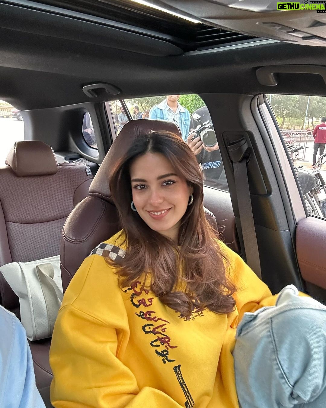 Yasir Hussain - 52.7K Likes - My valentine 💌 for life . INSHALLAH
@iiqraaziz