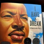 Yasir Hussain Instagram - Martin Luther King jr. yeh wakai mai king tha . Kyon k king wohi hota hai jo dosron k liye jeeta hai . Activist ki life bohot mushkil hoti hai . Inki bhi thi . Agar yeh 1955 ki civil rights movement mai awaaz na uthaty toh hamary Pakistani bhai Aur Asian bhi USA mai aaraam se na reh rahy hoty . Been to his house. Felt good . #mlkday #mlk #2024 @gomilaintersole