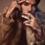 Yasir Hussain Instagram – I am a Good Bad Boy 🖤
(Smoking kills)
#baandi #badshahbegum #dakubangayagentleman #javediqbal