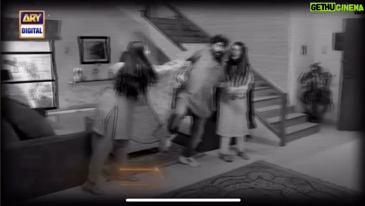 Yasir Nawaz Instagram - Eid play uff yeh biwiyun @itsnidayasir.official @iamshaistalodhi @sahiba_rambo @kashifsaleem.official @arydigital.tv
