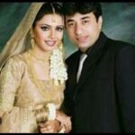 Yasir Nawaz Instagram – Happy anniversary. hastey lartey 19 saal guzar gaye pata hi naihn chala allah karey baqi din bhi achey sey guzrein (ameen )