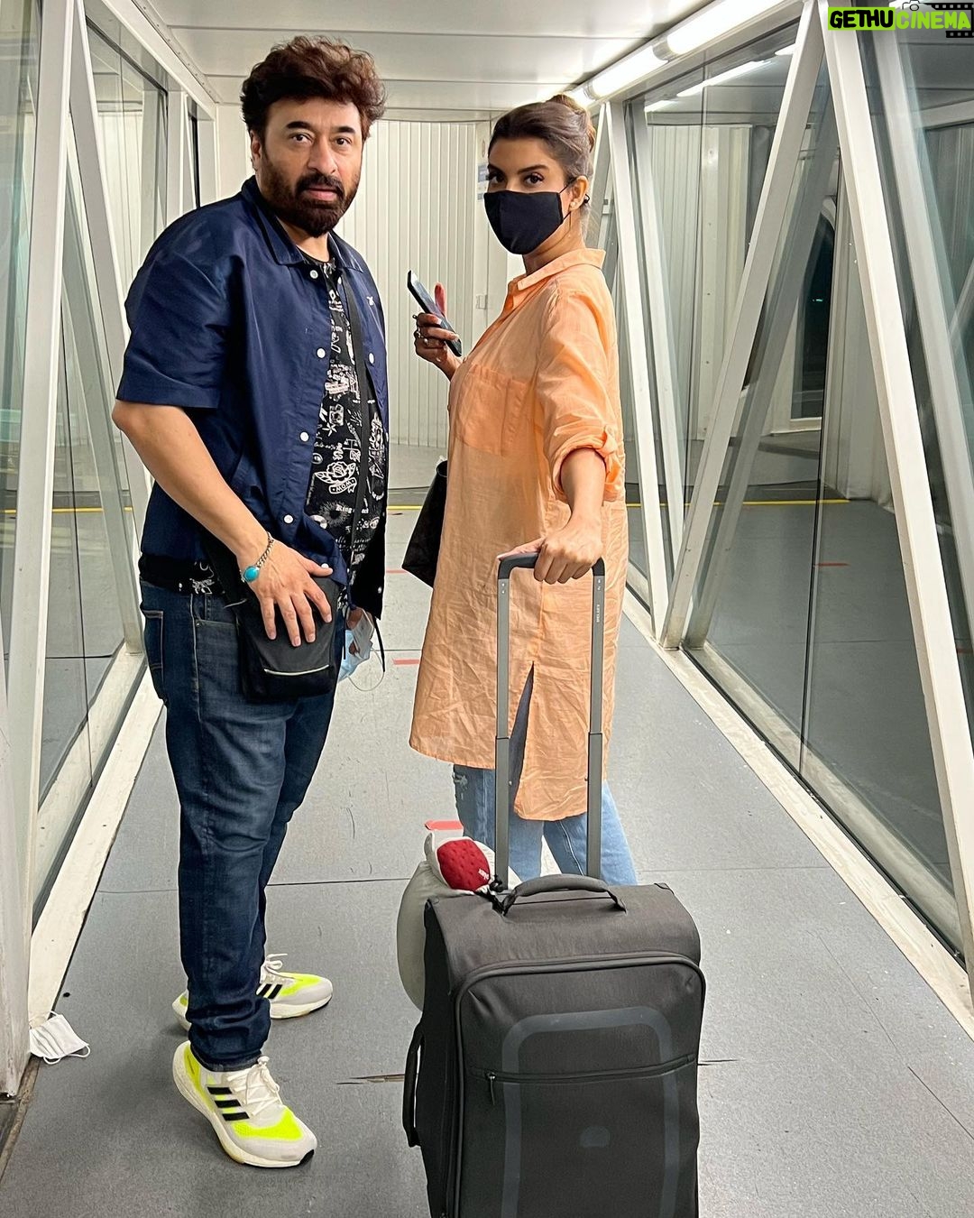 Yasir Nawaz Instagram - And the trip begins…❤️