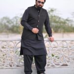 Yasir Nawaz Instagram – Eid ka teesra din mubaraq❤️