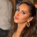 Yasmin Raeis Instagram - 🌹🌹 #yasminraeis #yasmin_raeis @mirnakauzman.makeup #ياسمين_رئيس